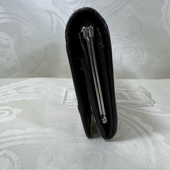 Burberry Nova Check long wallet in VGUC - Picture 3 of 7